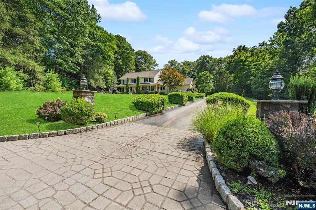8 Alpine Ridge Road