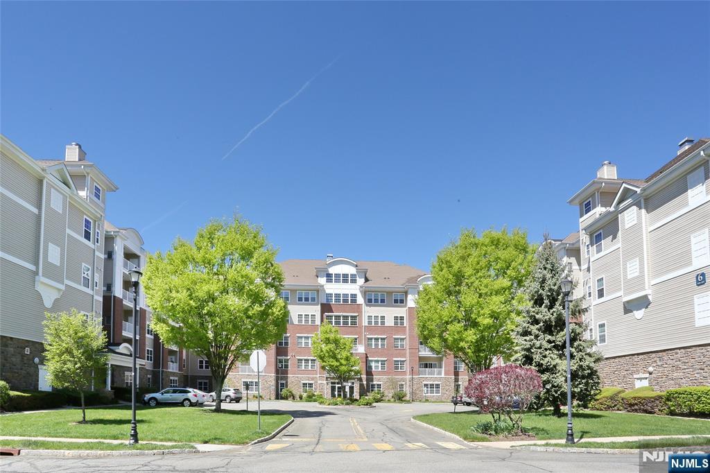 Property for Sale at 6121 Warrens Way, Wanaque, New Jersey - Bedrooms: 2 
Bathrooms: 2  - $459,000