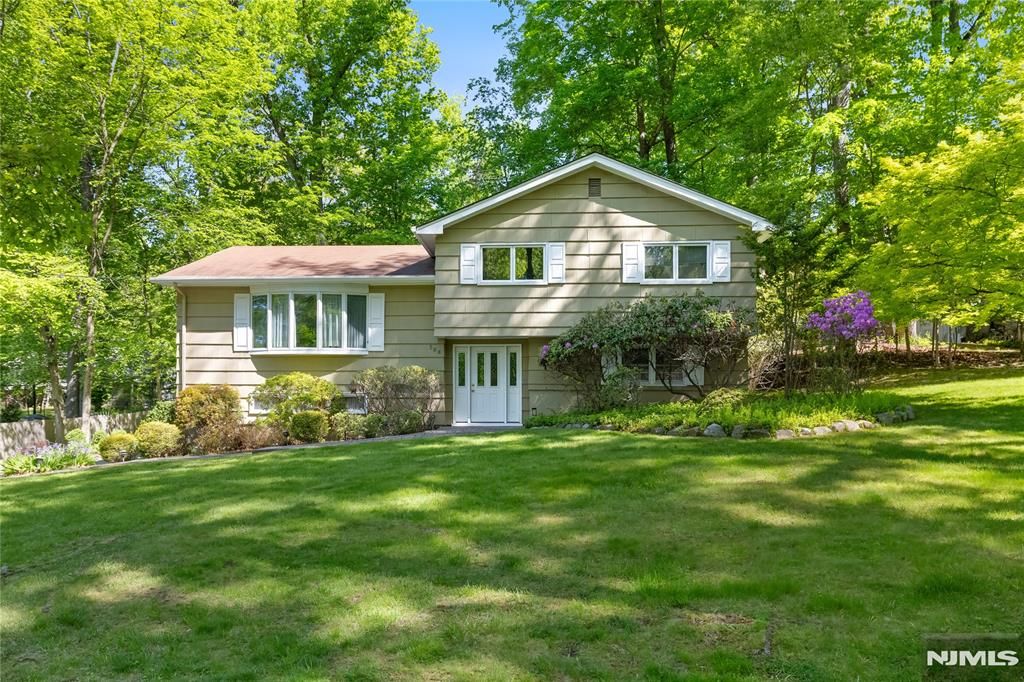 Photo of 568 Stellman Road, River Vale, NJ 07675 (MLS # 26017578)