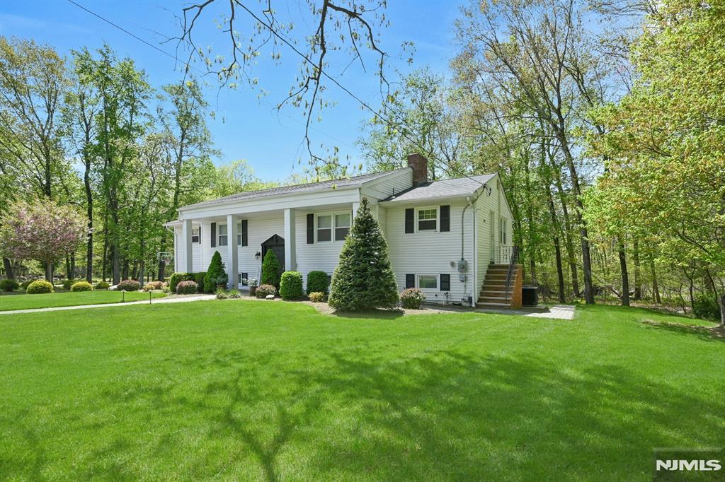 175 Edson Terrace