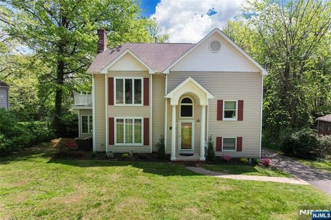 Photo of 820 E Broad Street, Westfield, NJ 07090 (MLS # 25014206)