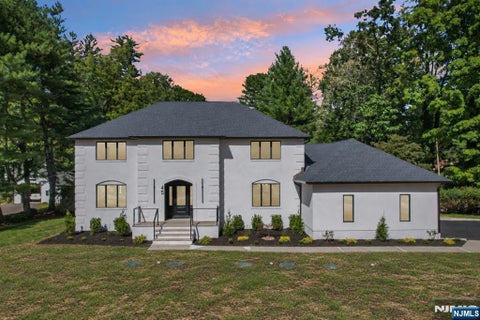 Photo of 45 Lake Road, Upper Saddle River, NJ 07458 (MLS # 26035290)