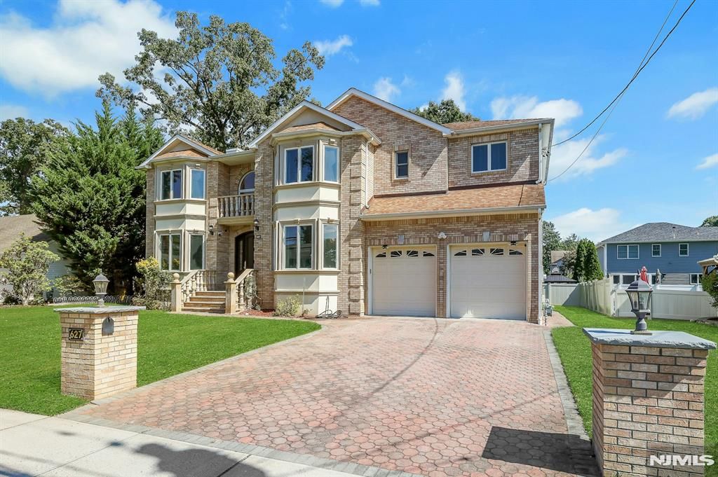 Photo of 627 Concord Street, New Milford, NJ 07646 (MLS # 26000812)