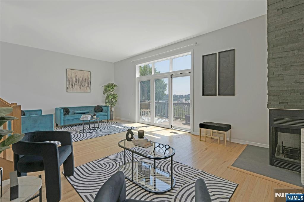 1 Columbus Place