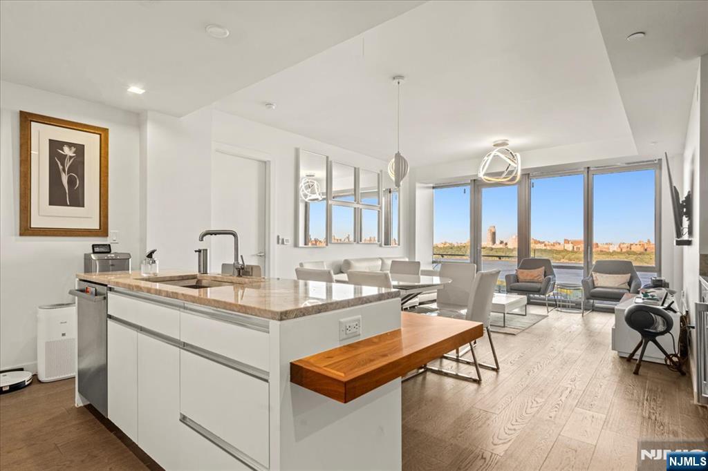 Property for Sale at 320 Adolphus Avenue 317, Cliffside Park, New Jersey - Bedrooms: 3 
Bathrooms: 2  - $1,465,000