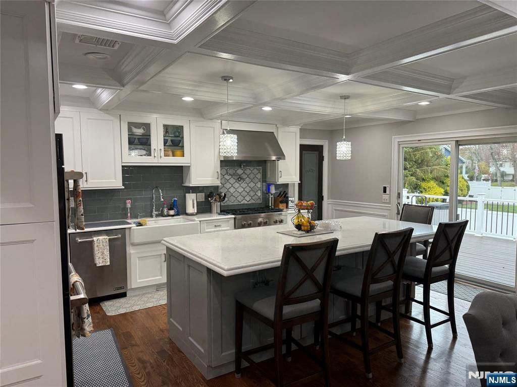 Photo of 277 Columbia Terrace, Paramus, NJ 07652 (MLS # 26011257)