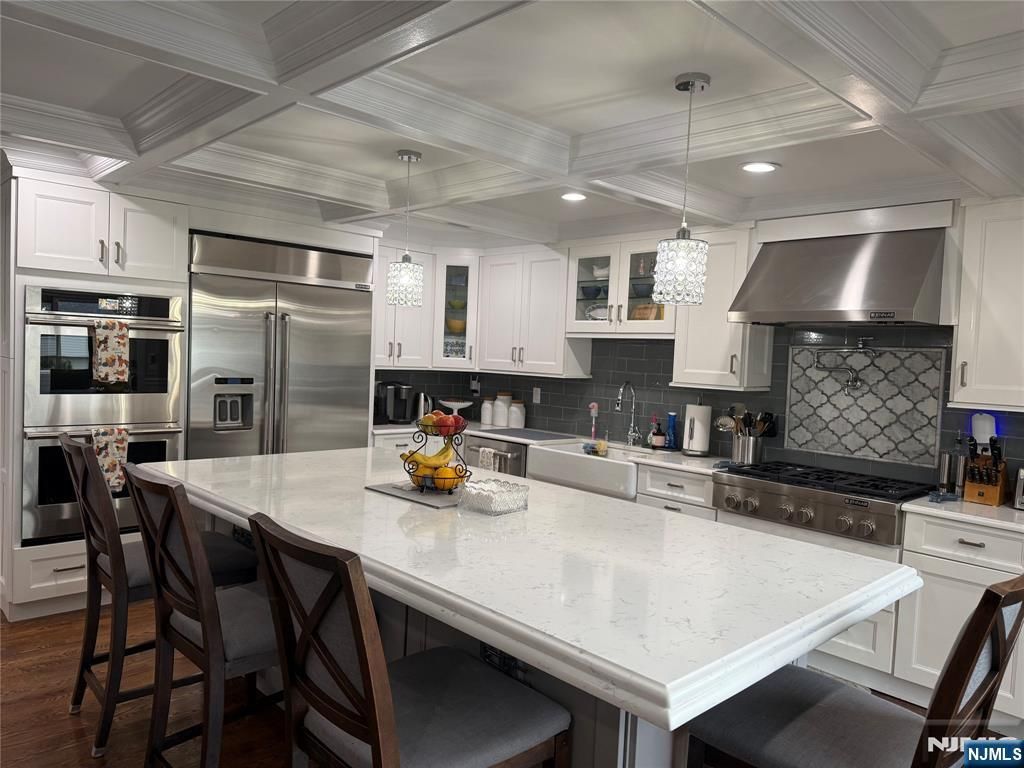 Photo of 277 Columbia Terrace, Paramus, NJ 07652 (MLS # 26011257)