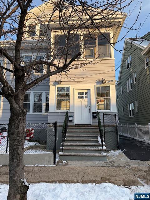 Photo of 403405 7th St #3rd floor, Newark, NJ 07107 (MLS # 25043434)