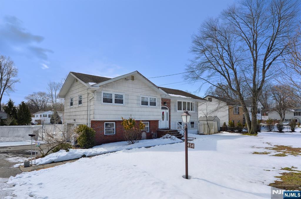 454 E Ridgewood Avenue