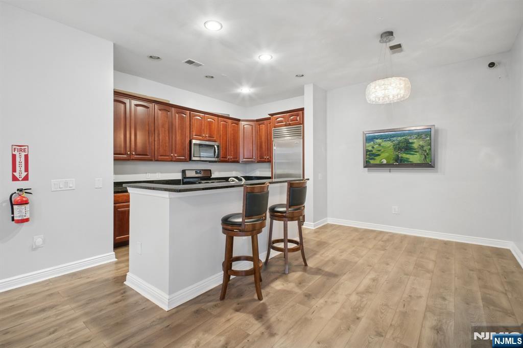 7400 River Road 111