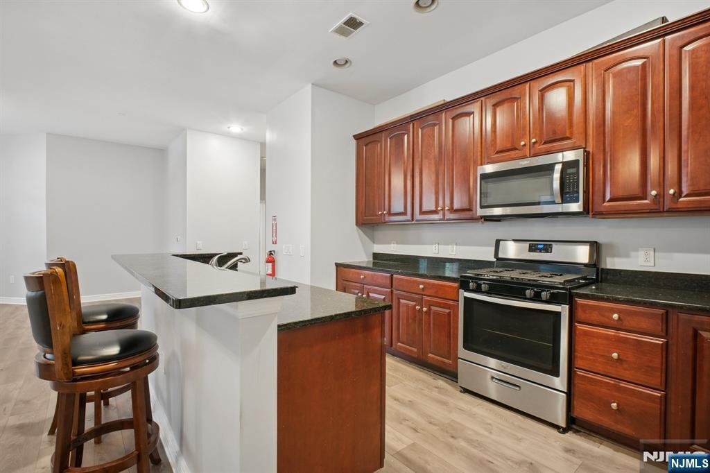 7400 River Road 111