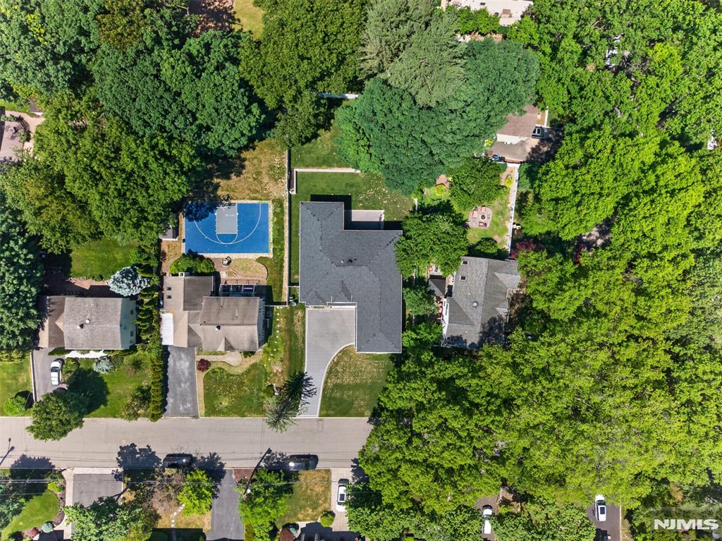 Homes for Sale in Northern NJ | ThisIsRiverEdge.com 457 Lincoln Drive