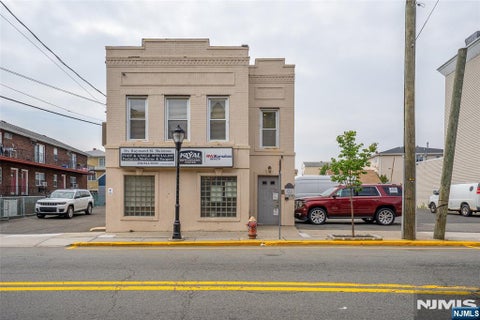 Photo of 89 Anderson Avenue, Fairview, NJ 07022 (MLS # 26038702)