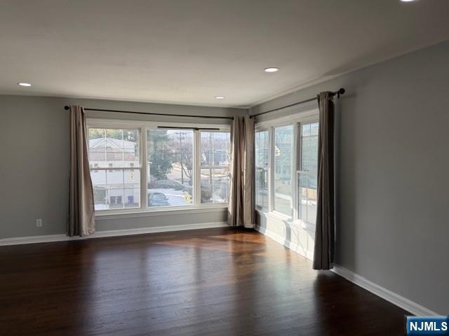 6-25 1st Street 2nd Floor