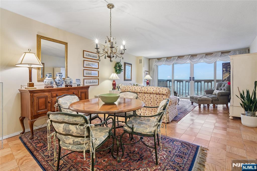 555 North Avenue 17-U