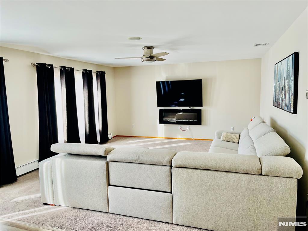 239 Wallington Avenue