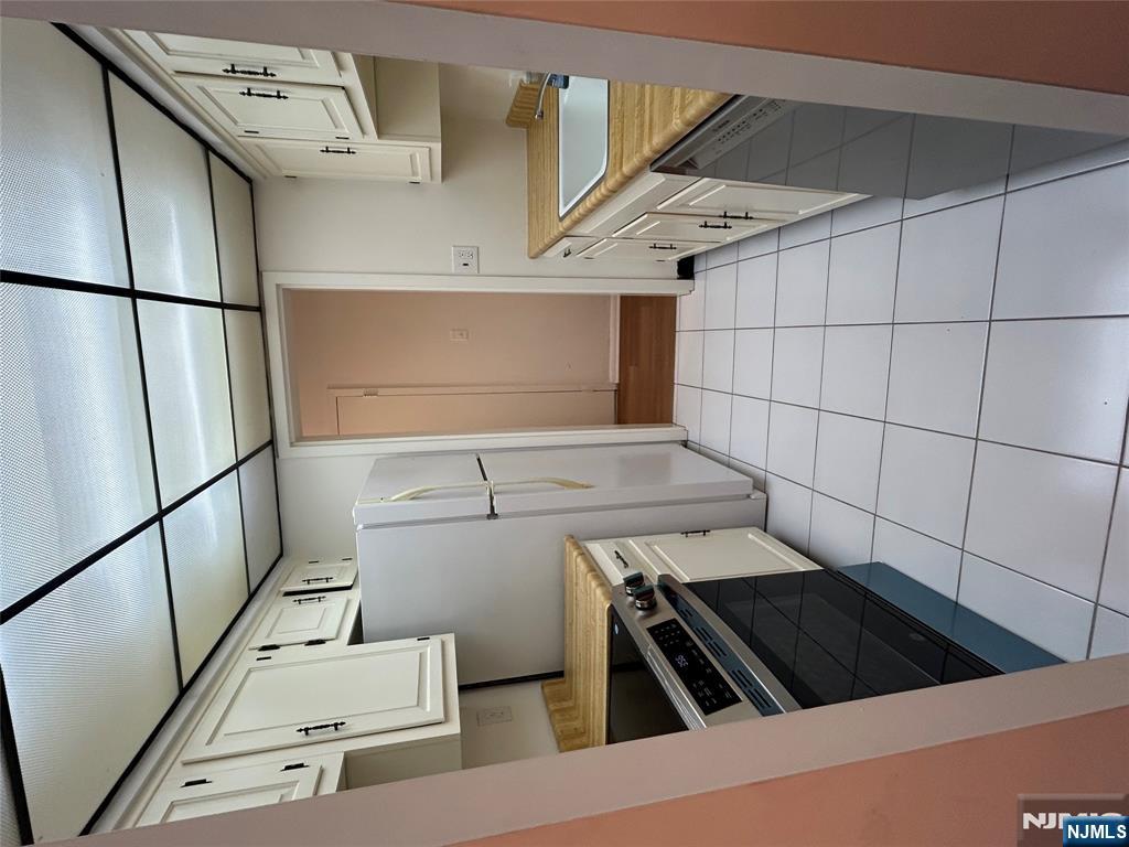 1600 Center Avenue 5A