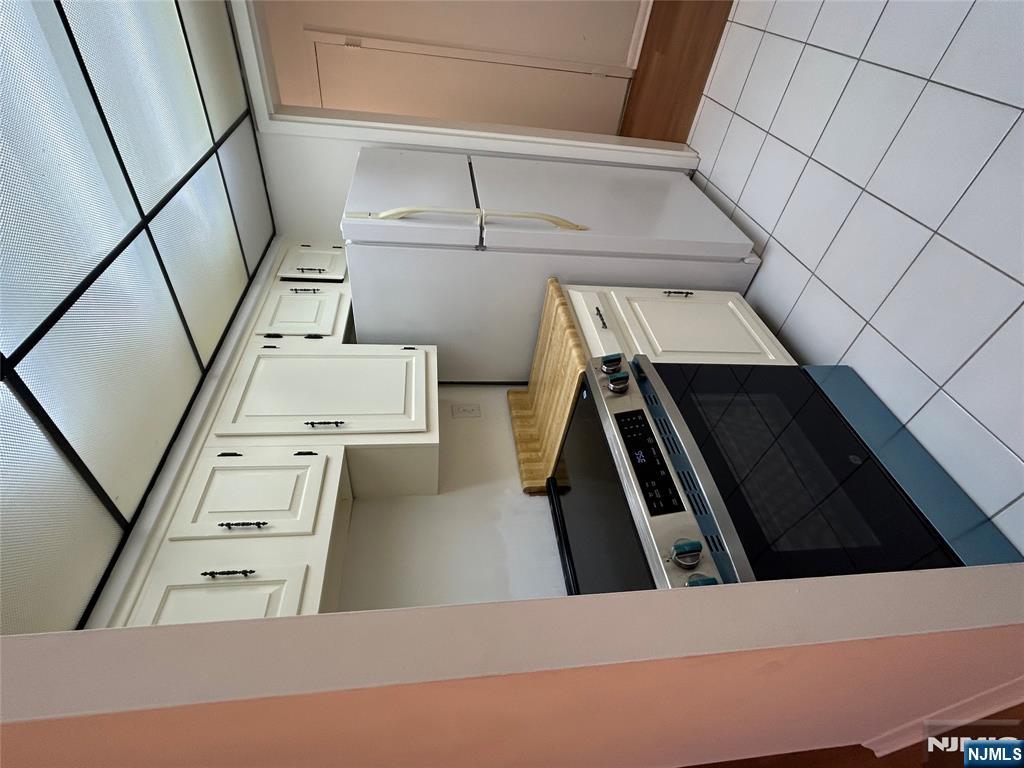 1600 Center Avenue 5A