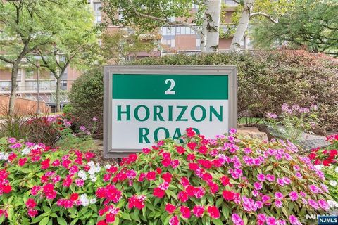 2 Horizon 626 Fort Lee NJ 07024