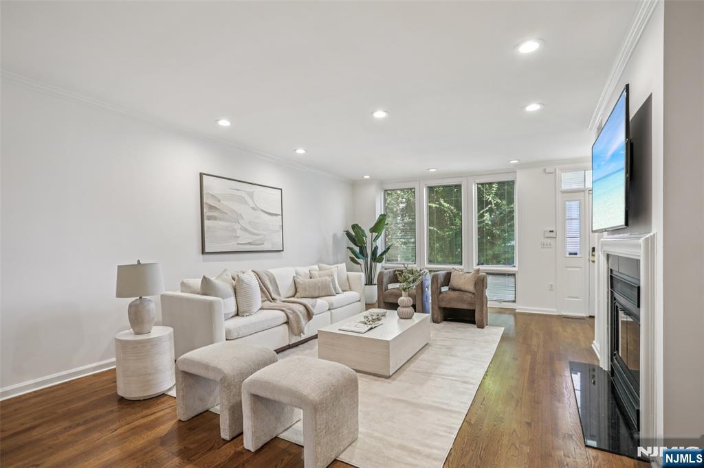 185 Kensington Drive