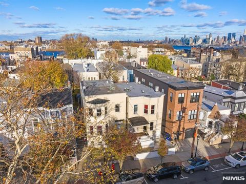 Photo of 124 18th Street, Union City, NJ 07087 (MLS # 25041273)