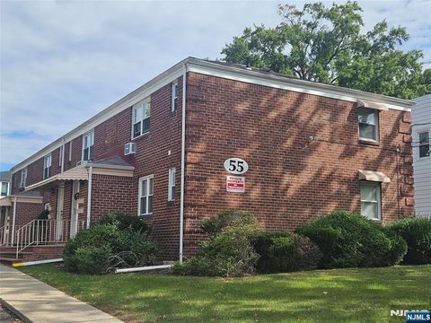 Photo of 55 Homestead Avenue #2B, Palisades Park, NJ 07650 (MLS # 25037039)