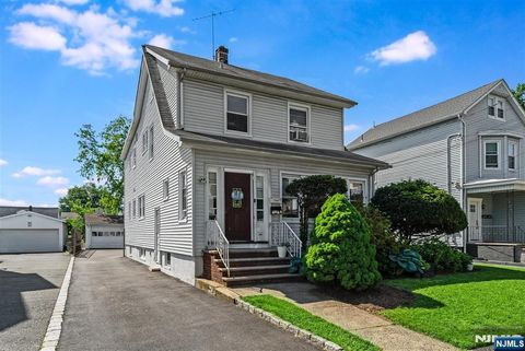 Photo of 113 Harrison Street, Bloomfield, NJ 07003 (MLS # 26019763)