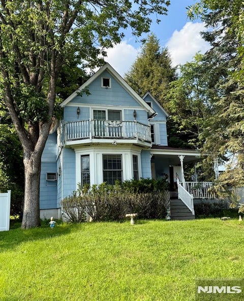 Photo of 542 Westwood Avenue, River Vale, NJ 07675 (MLS # 26029311)
