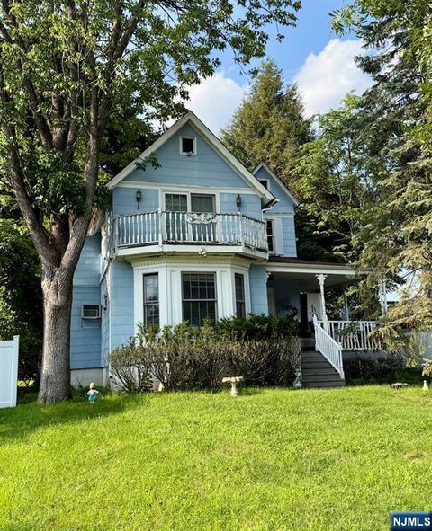 Photo of 542 Westwood Avenue, River Vale, NJ 07675 (MLS # 26029311)