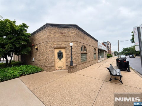 Photo of 139149 Cedar Lane #unit1, Teaneck, NJ 07666 (MLS # 26028858)