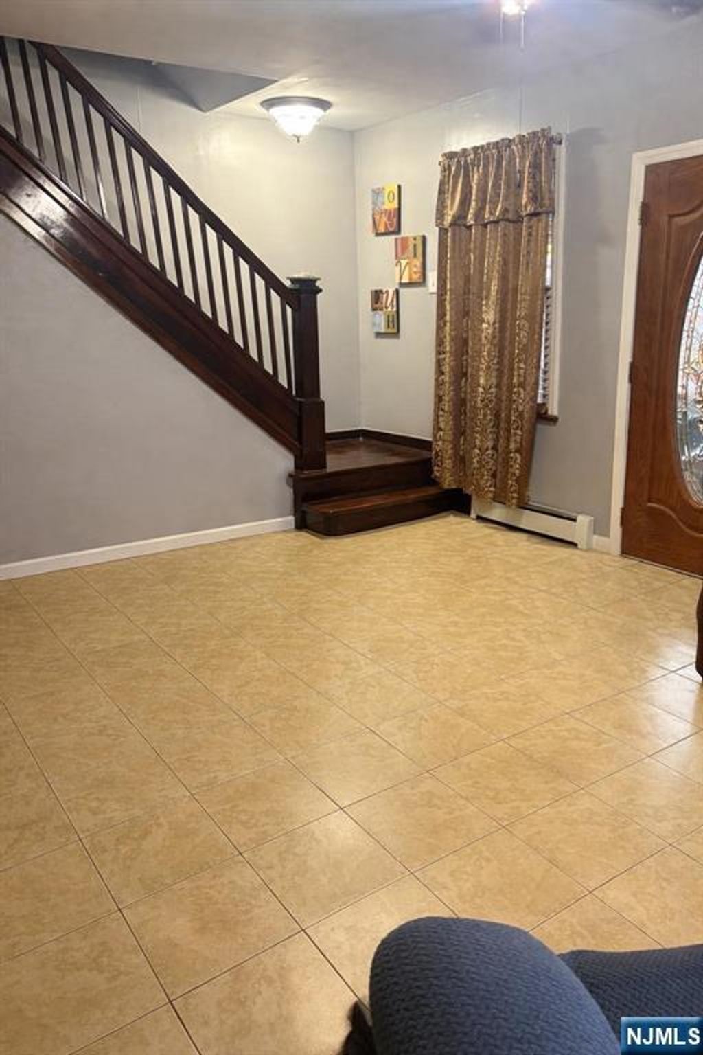 Photo of 11 Welland Avenue, Irvington, NJ 07111 (MLS # 26019714)