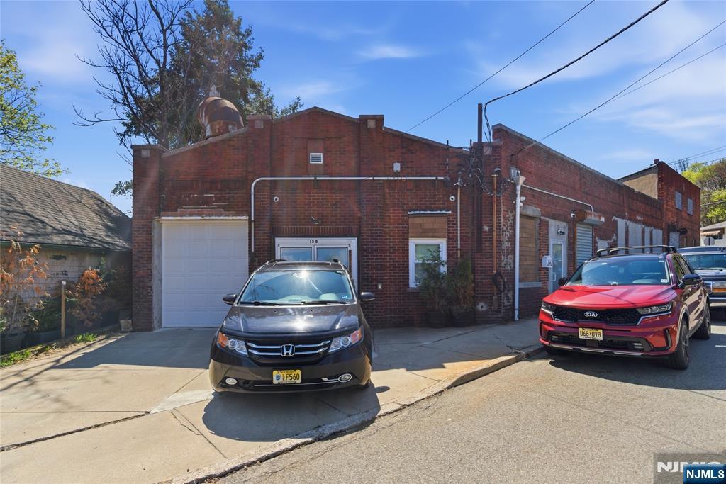 475 Westminster Place