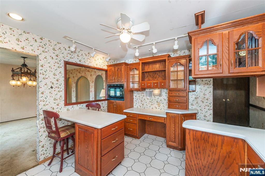 17 Schirra Drive