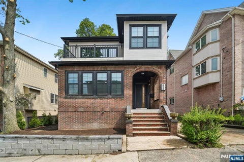 Photo of 423 Aurora AVE #1, Cliffside Park, NJ 07010 (MLS # 26032578)