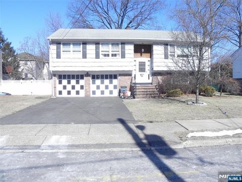 16 Birch Street, Little Ferry, NJ 07643 - MLS#: 25004549