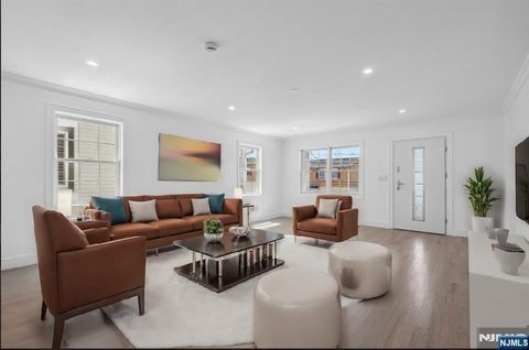 Photo of 163 Kipp Ave, Hasbrouck Heights, NJ 07604 (MLS # 26001589)