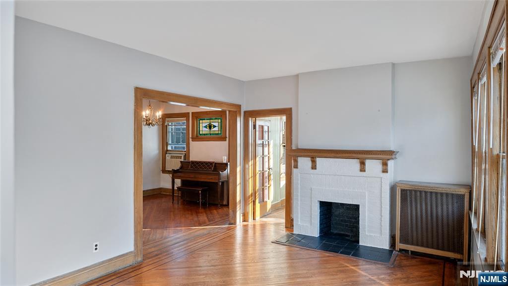 24 Arsdale Terrace