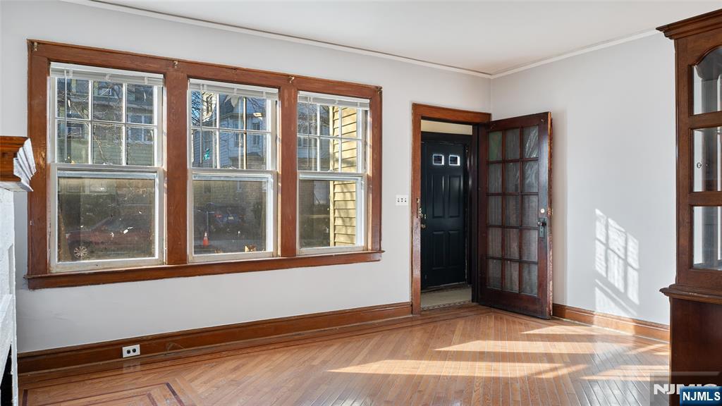 24 Arsdale Terrace