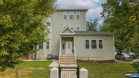 58 Park Avenue East Orange NJ 07017