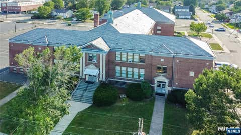 Photo of 130 Summit Avenue, Fair Lawn, NJ 07410 (MLS # 26023063)