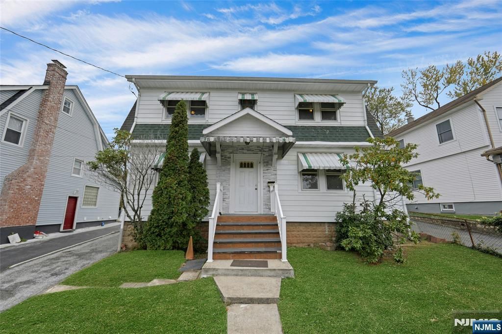 Photo of 388 Saint Cloud Avenue, West Orange, NJ 07052 (MLS # 25038674)