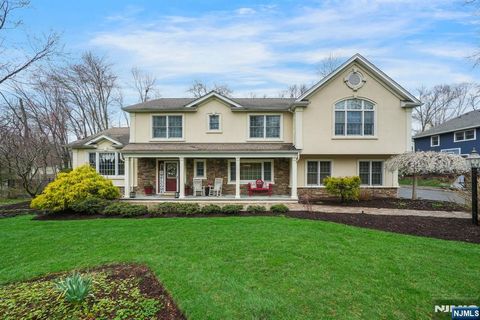 4 Salter Drive Montville Township NJ 07045