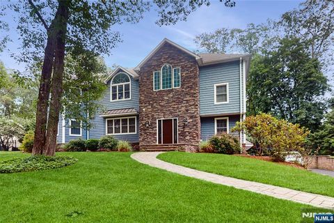 87 Skytop Drive Mahwah NJ 07430