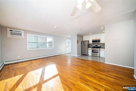Photo of 54 Chestnut Street, Weehawken, NJ 07086 (MLS # 26011609)