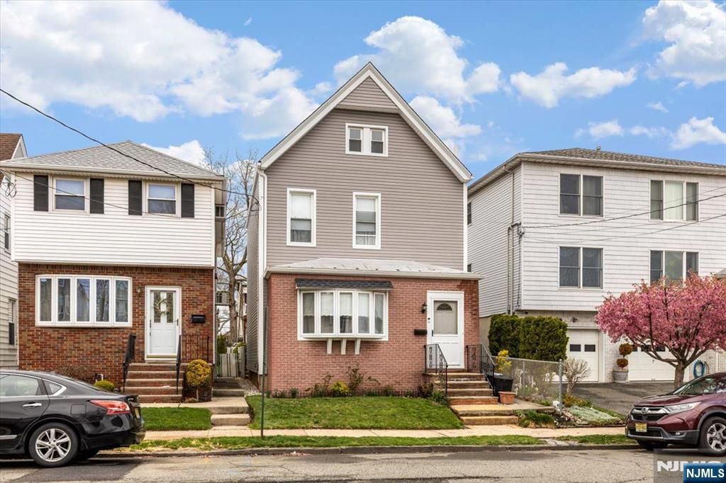 Photo of 513 Hickory Street, Kearny, NJ 07032 (MLS # 26010854)