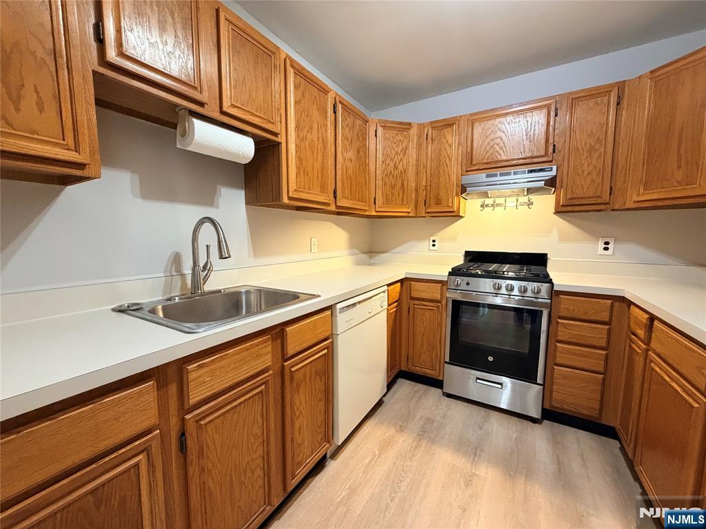 301 Bloomfield Avenue 3