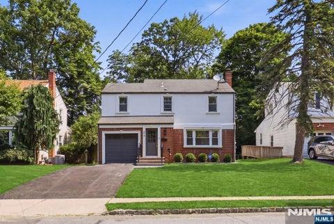 Photo of 23 Buckingham Road, West Orange, NJ 07052 (MLS # 26038605)
