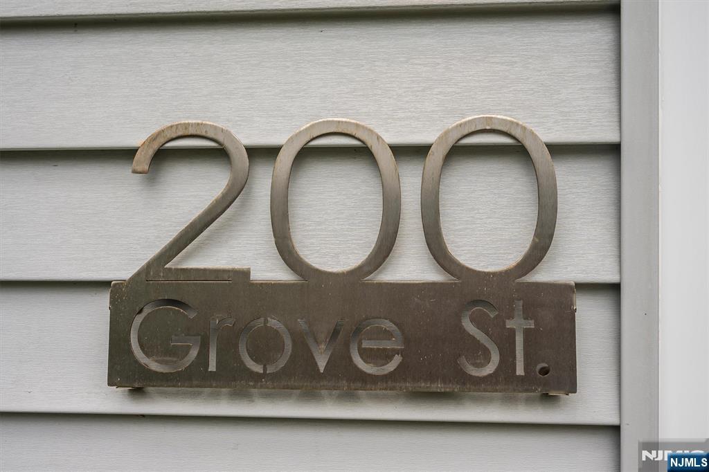 200 Grove Street