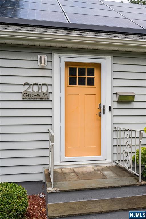 200 Grove Street