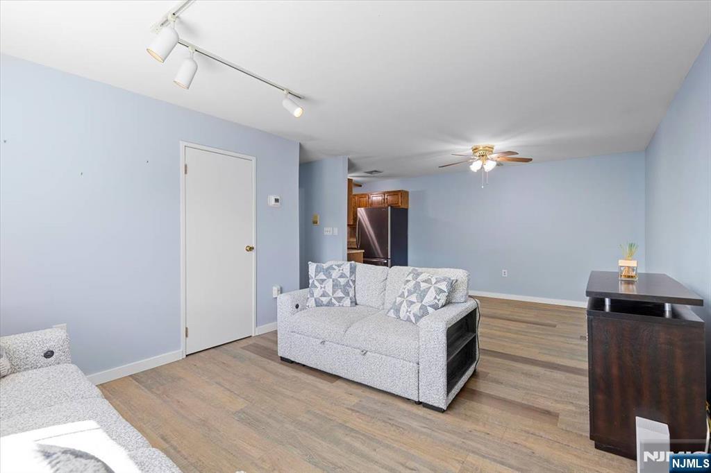 253 Park Avenue 307